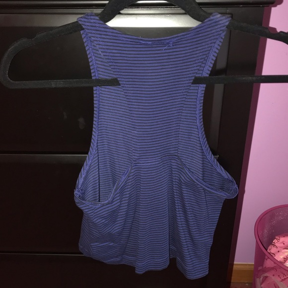 Cropped Tank - Picture 2 of 2